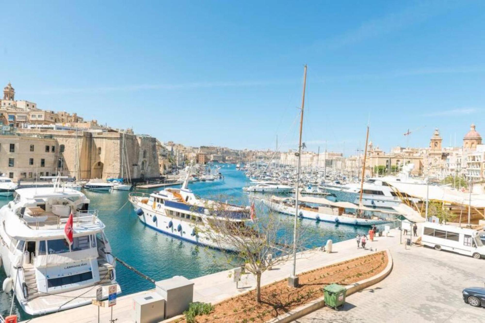Authentic Gf Apartment With Terrace At The 3 Cities Marina Cospicua Dış mekan fotoğraf