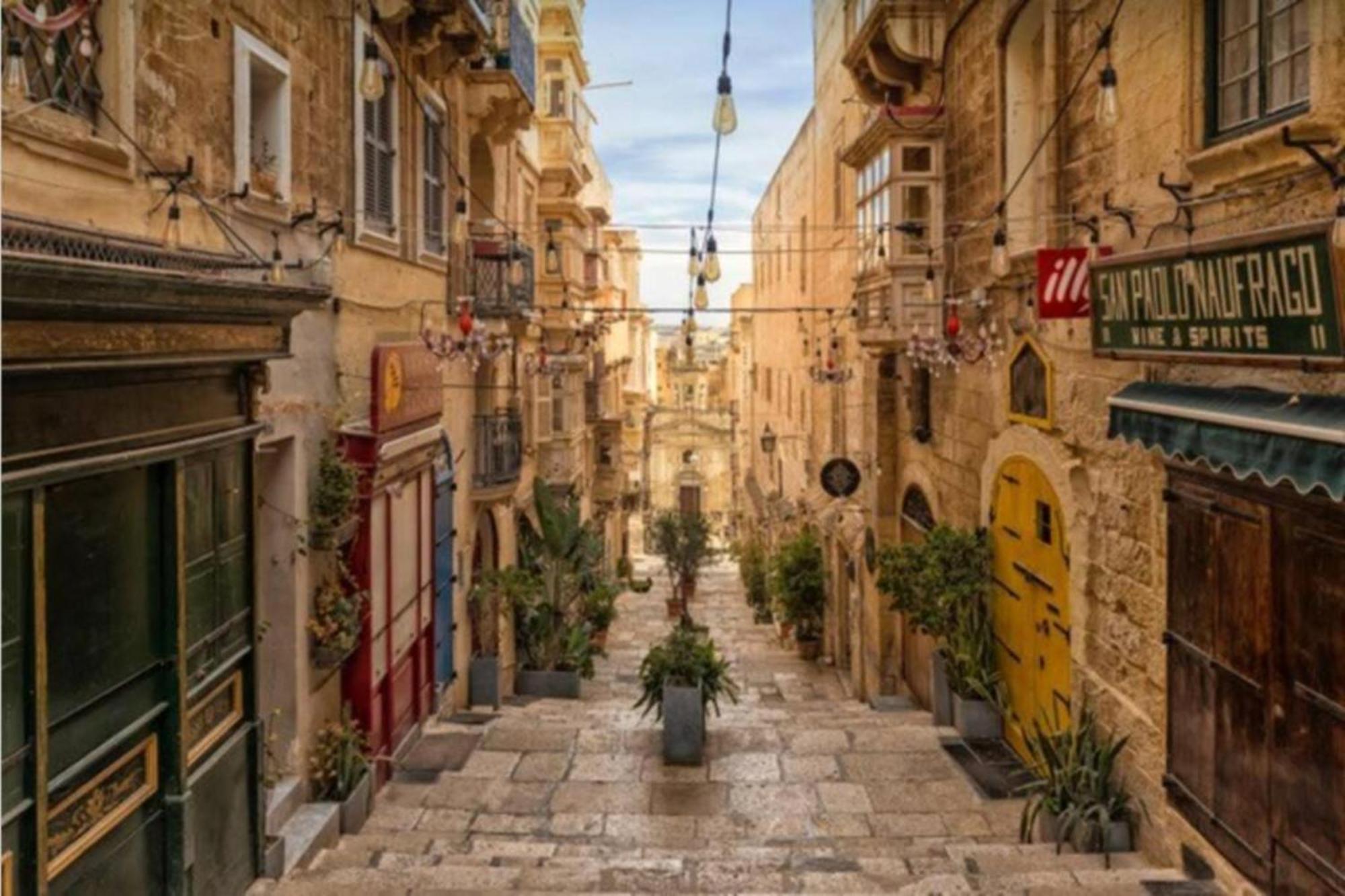 Authentic Gf Apartment With Terrace At The 3 Cities Marina Cospicua Dış mekan fotoğraf