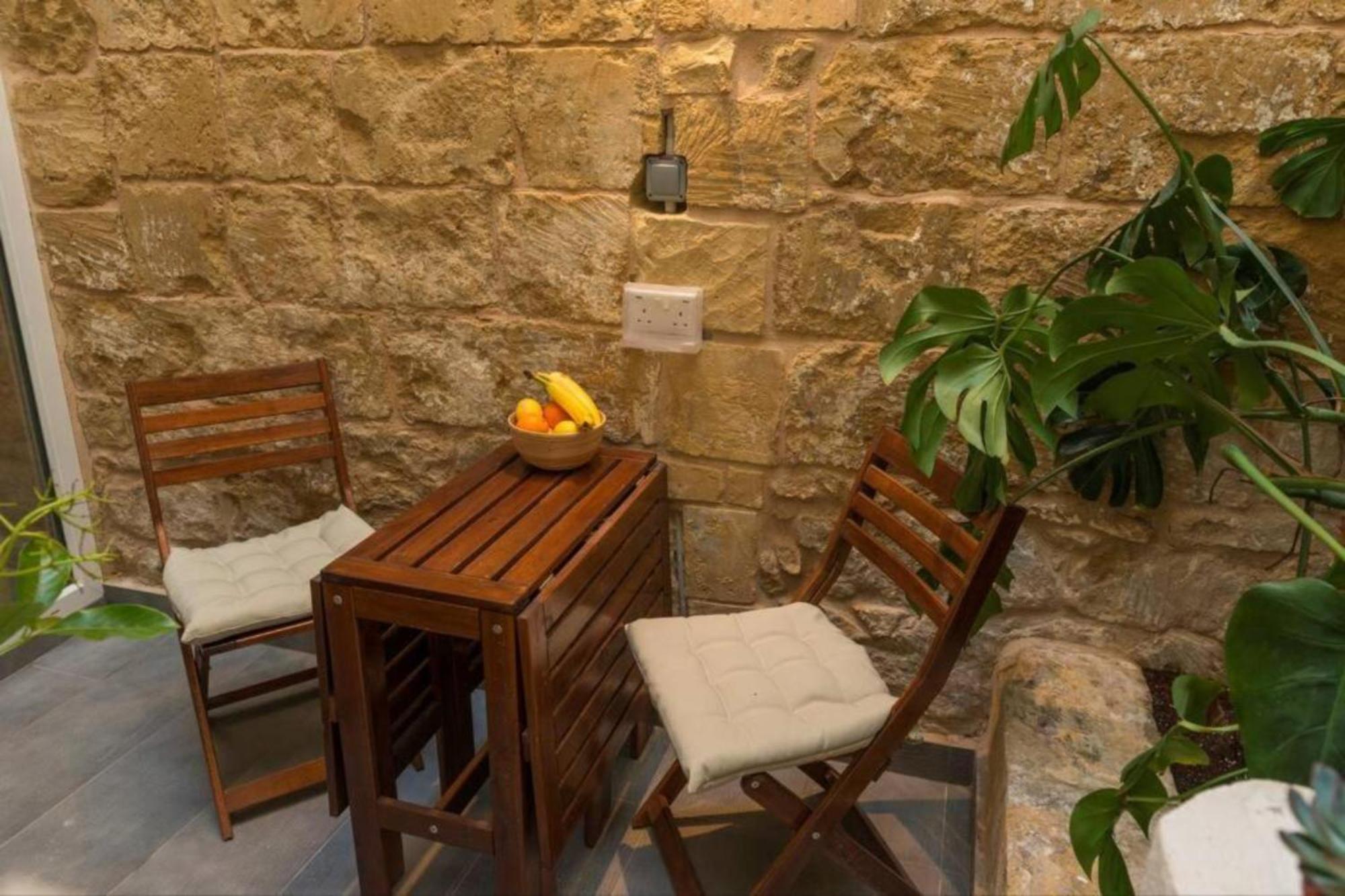 Authentic Gf Apartment With Terrace At The 3 Cities Marina Cospicua Dış mekan fotoğraf
