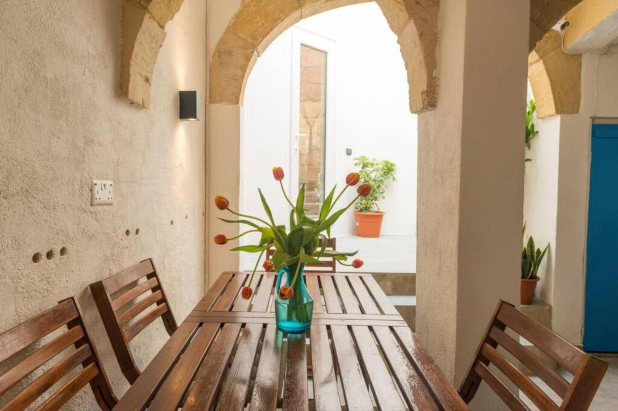 Authentic Gf Apartment With Terrace At The 3 Cities Marina Cospicua Dış mekan fotoğraf